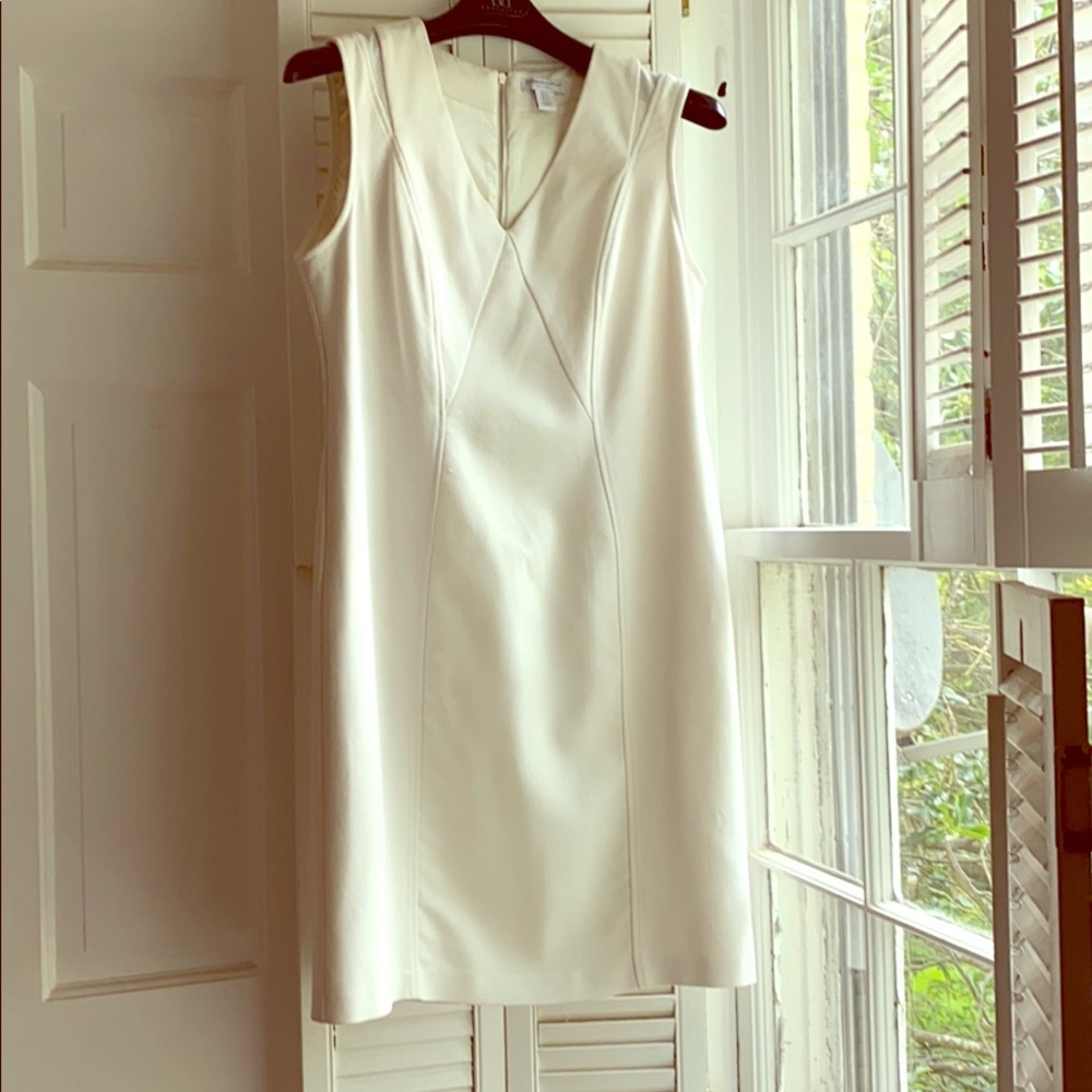 KATHERINE BARCLAY exquisite white dress